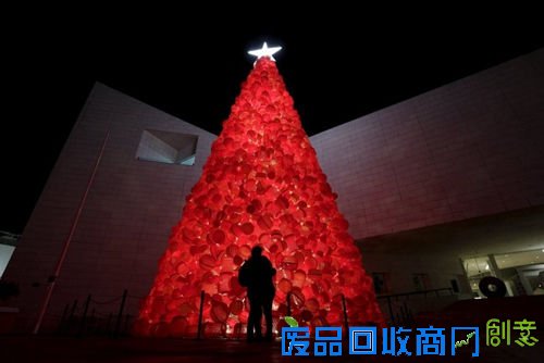 光影梦幻创意无限看全球最美的那些圣诞树(图)