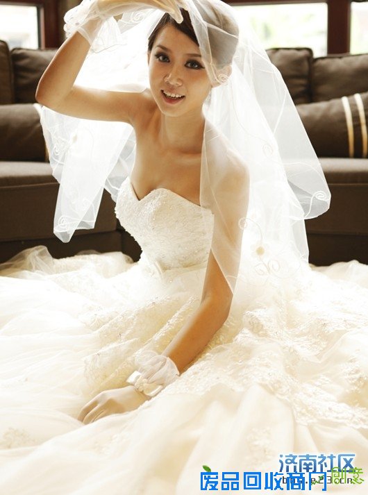 童话婚纱,结婚婚纱定做,苏美济南婚纱定制,租赁百种公主婚