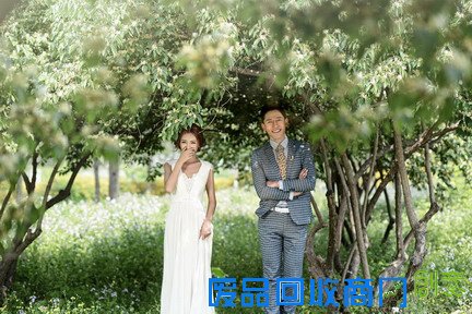 婚纱照风格中的室外婚纱照十分重要