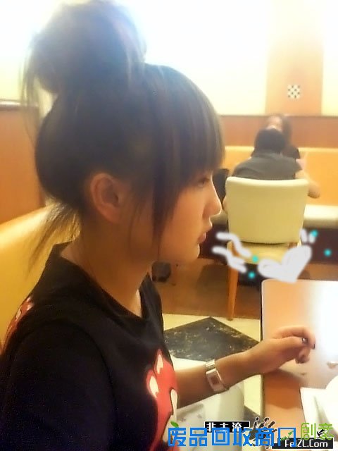 粉可爱的小女生 