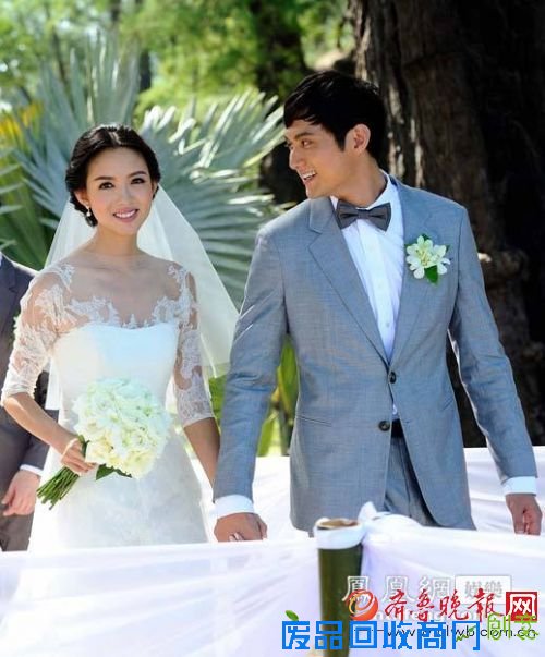 张梓琳与老公聂磊婚纱照 海量婚礼现场照片(图) 张梓琳与老公聂磊婚纱照 海量婚礼现场照片(图)