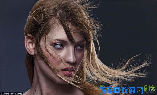 由于画作实在太栩栩如生,不少人难以相信这是用画的。(图/dailymail) 由于画作实在太栩栩如生,不少人难以相信这是用画的。(图/dailymail)