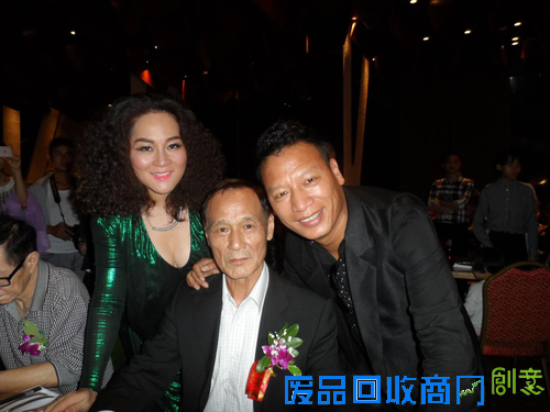 陈市拍摄电影《少女打擂台》落入美人谷 陈市拍摄电影《少女打擂台》落入美人谷