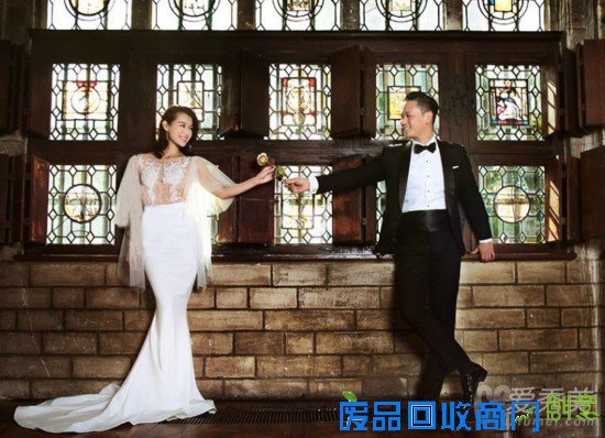胡杏儿大婚 与老公唯美婚纱照曝光 胡杏儿婚纱照