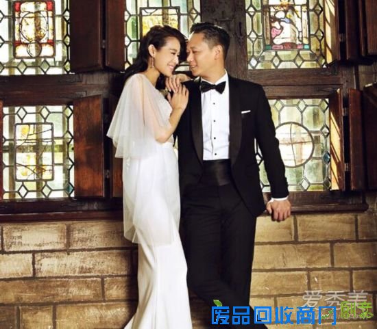 胡杏儿大婚 与老公唯美婚纱照曝光 胡杏儿婚纱照