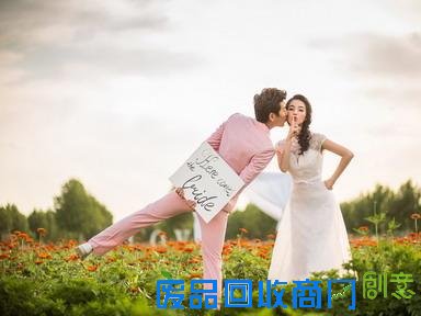 八月照相馆告诉您拍婚纱照前的准备工作有哪些