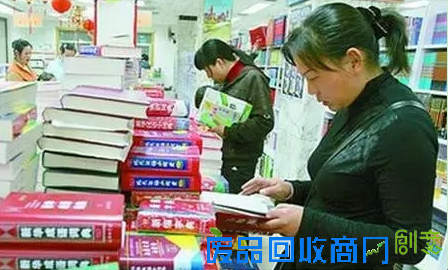 首批昆明市文化创意产业园区授牌