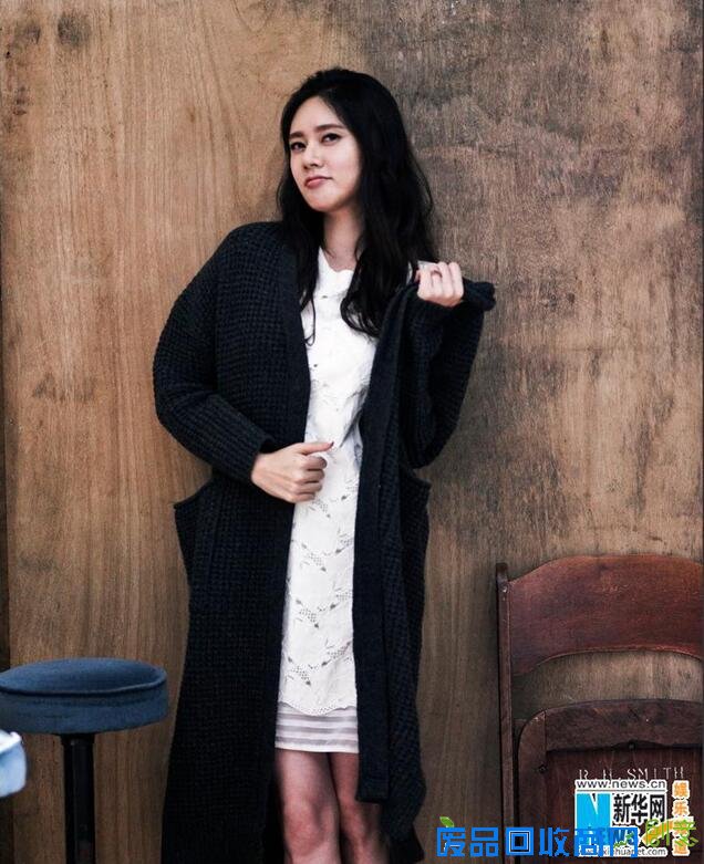 秋瓷炫写真公开 毛衣白裙温柔可人【组图】