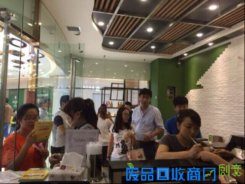 如何在不同的环境下做大格林公主DIY蛋糕