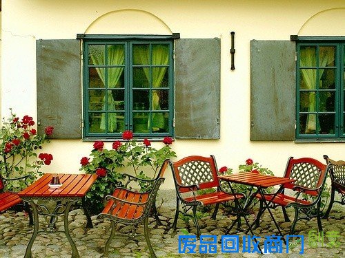 街头拐角的浪漫小咖啡店 高清唯美摄影