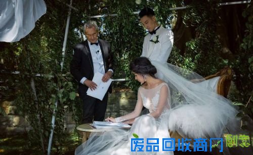“台湾第一帅”澳洲庄园大婚 250位亲友见证唯美婚纱照曝光