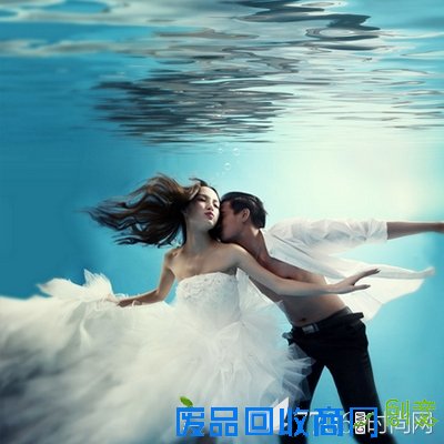 水下婚纱照怎么拍才美
