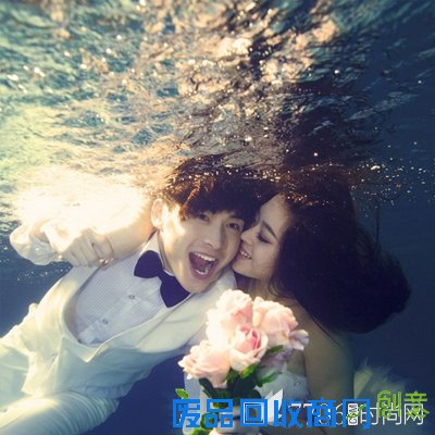 水下婚纱照怎么拍才美