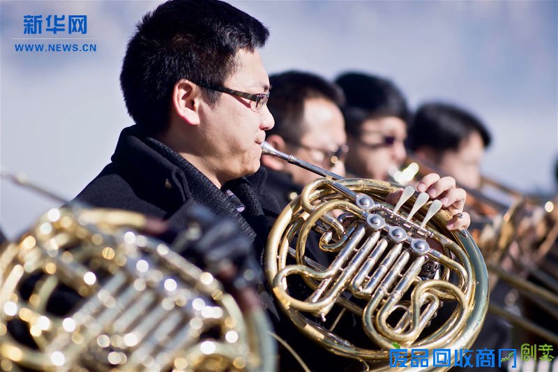 四川海螺沟打造创意跨年活动 海拔最高交响乐会震撼开场