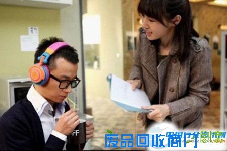 《失恋》 打造文艺青年装扮【图】