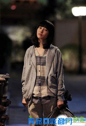 《失恋》 打造文艺青年装扮【图】