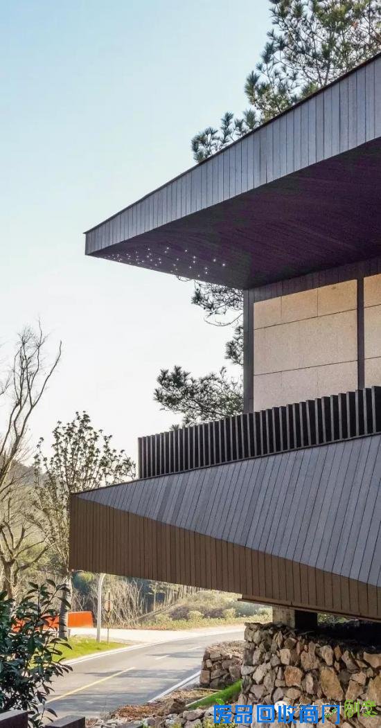 在南京，连厕所都这么文艺唯美