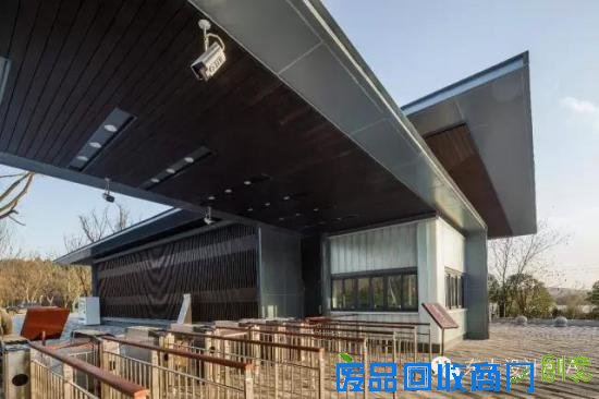 在南京，连厕所都这么文艺唯美