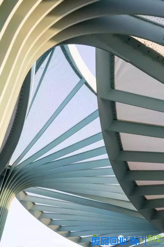 在南京，连厕所都这么文艺唯美