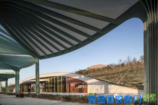 在南京，连厕所都这么文艺唯美