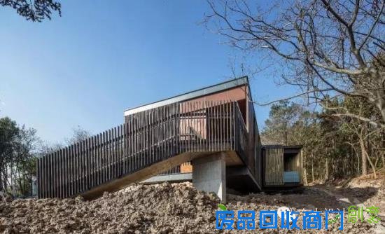 在南京，连厕所都这么文艺唯美