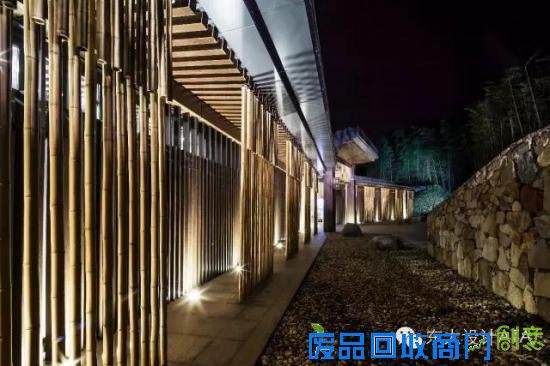 在南京，连厕所都这么文艺唯美