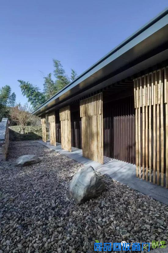 在南京，连厕所都这么文艺唯美