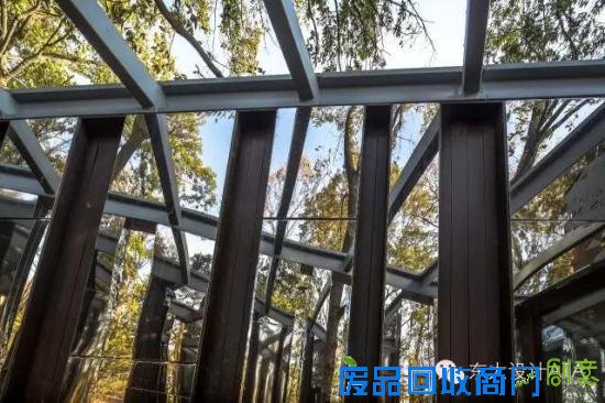 在南京，连厕所都这么文艺唯美