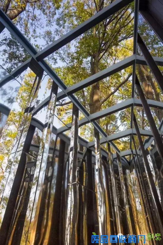 在南京，连厕所都这么文艺唯美