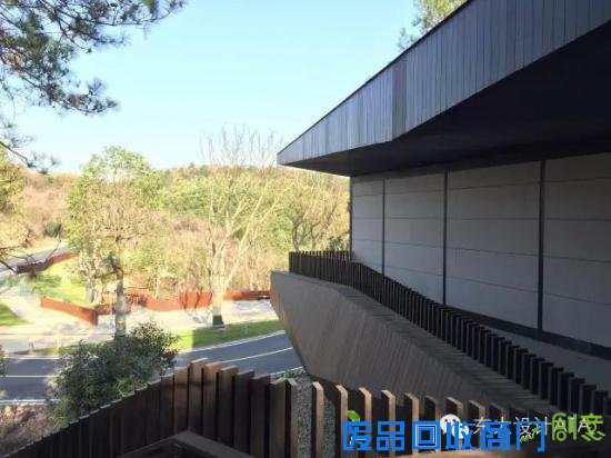 在南京，连厕所都这么文艺唯美