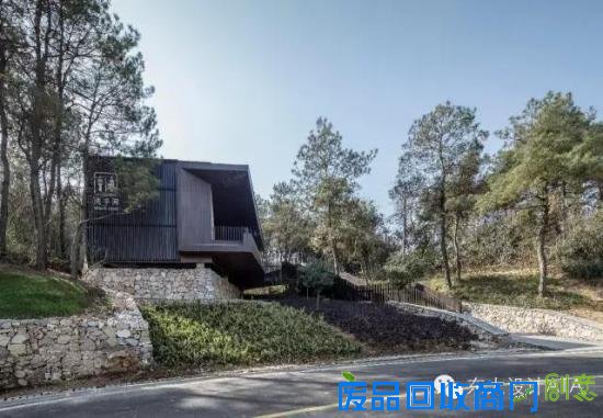 在南京，连厕所都这么文艺唯美