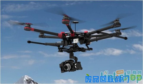 跨年夜玩创意合肥银泰中心将上演裸眼4D灯光秀