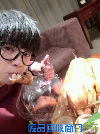 花花华晨宇，完全是吃货的节奏，这真的都能吃完吗？