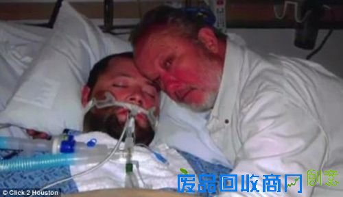 被宣脑死亡 父持枪与警对峙终救子