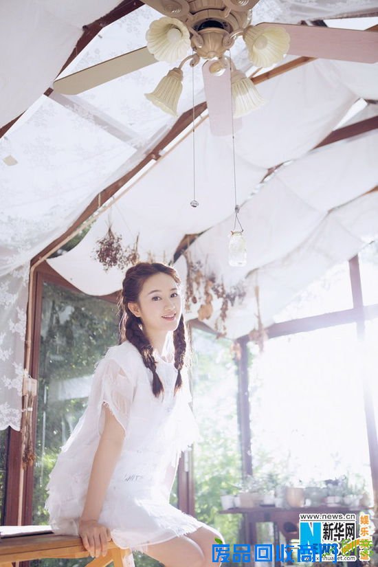 组图：郭晓婷开年清新写真 纯真阳光美女少女