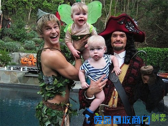 图片故事：模范同志家庭的可爱生活瞬间