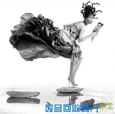 “人像摄影十杰”徐震山在汉首办个展