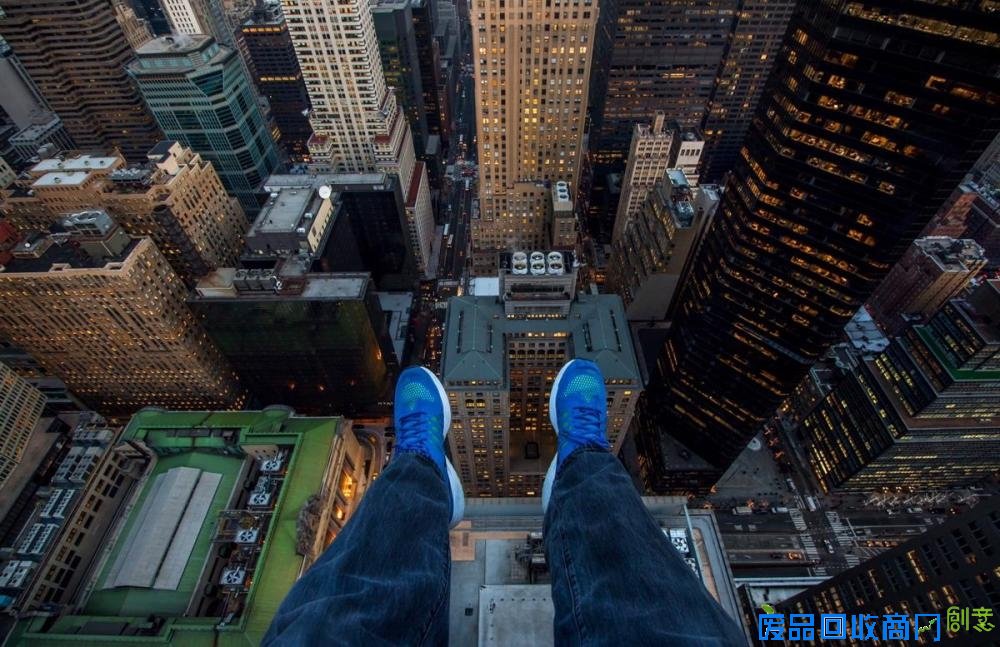 换个角度看纽约：美摄影师摩天高楼俯拍全城