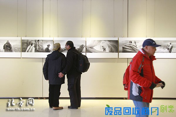 站台10人藏区主题视觉艺术展 倾听藏地深呼吸