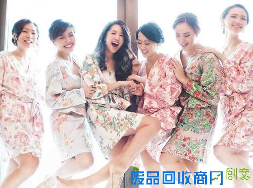让你和闺蜜婚礼当天嗨翻天的伴娘婚纱照