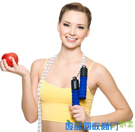 冬天跳绳能减肥吗 女性冬季运动减肥首选跳绳