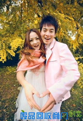 巧用构图与美姿 剑走偏锋拍好唯美人像