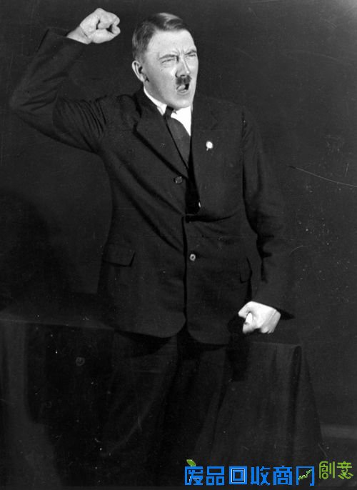 “魔性”摆拍：未曾毁掉的希特勒底片曝光