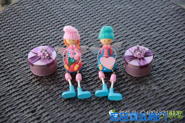 创意婚戒拍摄灵感，海外婚礼的正确打开方式