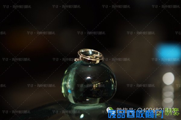 创意婚戒拍摄灵感，海外婚礼的正确打开方式