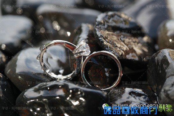 创意婚戒拍摄灵感，海外婚礼的正确打开方式