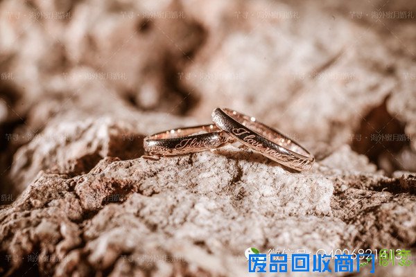 创意婚戒拍摄灵感，海外婚礼的正确打开方式