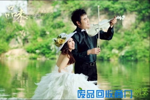 北京婚纱摄影夏天拍婚纱照该选择什么样的婚纱