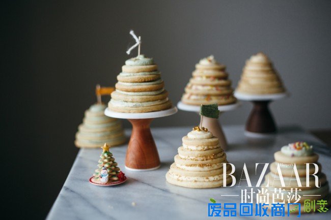 adaymag-holiday-cakes-04-650x433