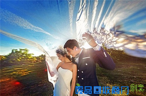 最浪漫唯美的海边婚纱照